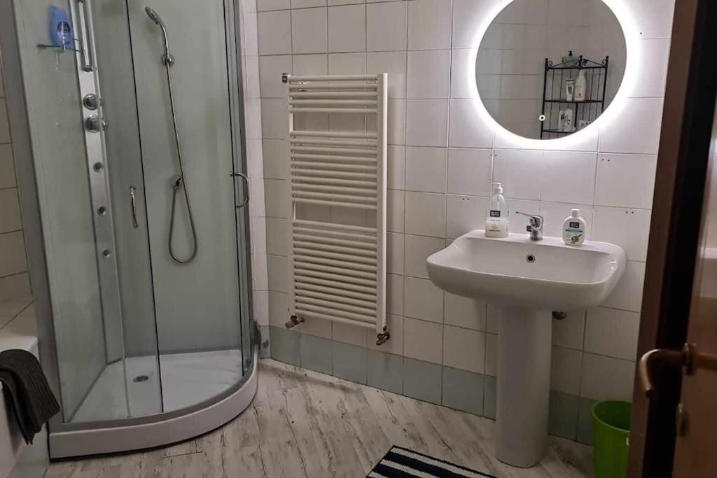 Antica Casa Odone Lägenhet Asti Exteriör bild