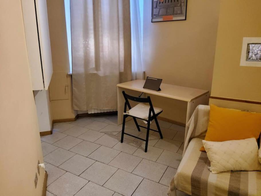 Antica Casa Odone Lägenhet Asti Exteriör bild